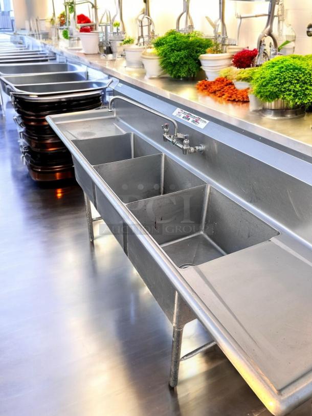 Excellent Stainless Steel 3-Compartment Sink with Dual Drainboards - Image 3 of 9