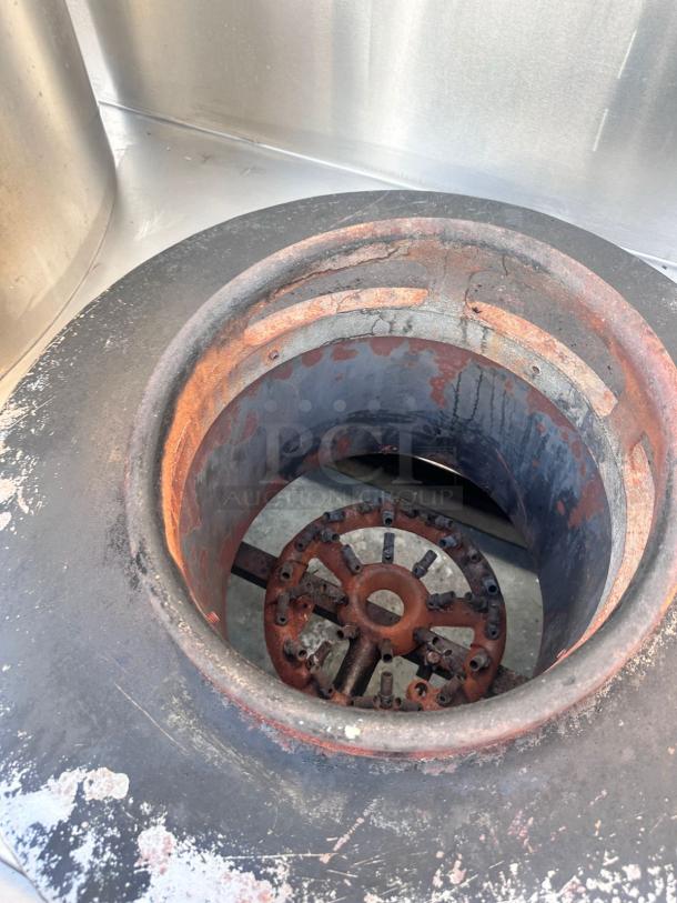 Excellent China Pacific Commercial Double Gas Wok Range – Tested and Working! - Image 4 of 16