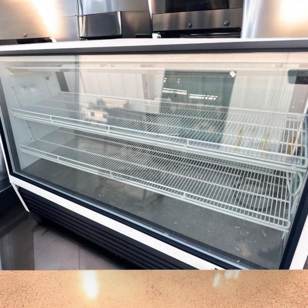 Excellent True TSID-72-2 Refrigerated Display Case – 115V – Tested and Working! - Image 6 of 10