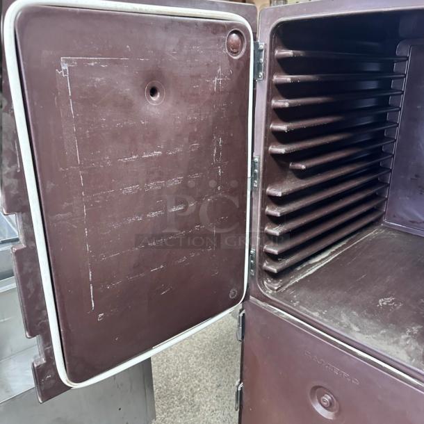 Excellent Cambro Double Insulated Food Holding Hot Box - Image 7 of 7