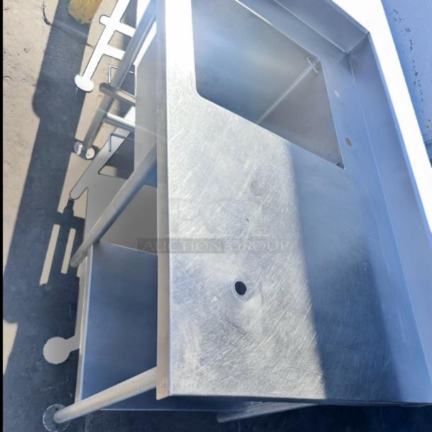 Very Good Stainless Steel Commercial Sink Table with Backsplash - Image 6 of 11