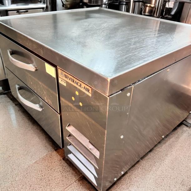 Excellent Condition Beverage-Air Stainless Steel Refrigerated Chef Base  – 115V – Tested & Working! - Image 3 of 6