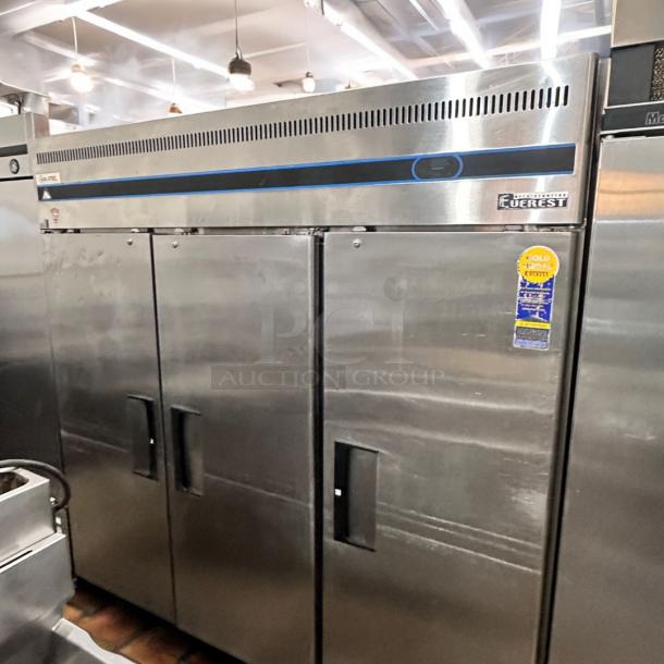 Excellent Condition Everest ESR3 Commercial Refrigerator – 110V – Tested & Working! - Image 2 of 6