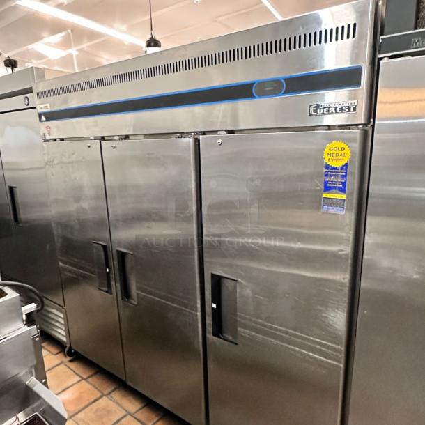 Excellent Condition Everest ESR3 Commercial Refrigerator – 110V – Tested & Working! - Image 5 of 6