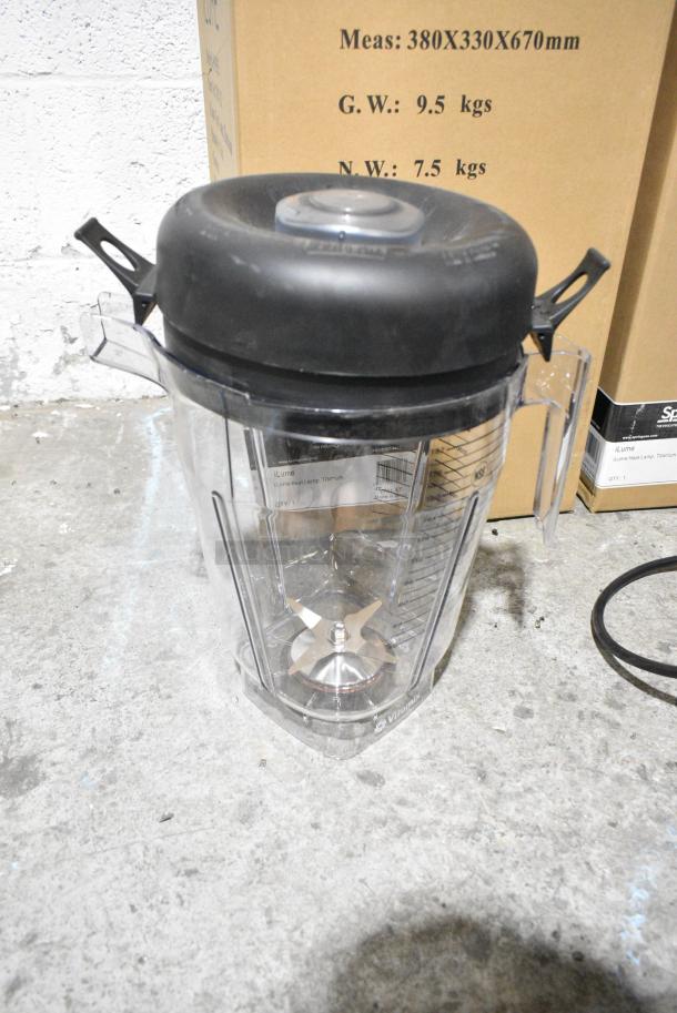 BRAND NEW SCRATCH AND DENT! 2023 Vita-Mix VM0141 Metal Commercial Countertop Variable Speed Blender w/ Pitcher. 120 Volts, 1 Phase. Tested and Working! - Image 3 of 7