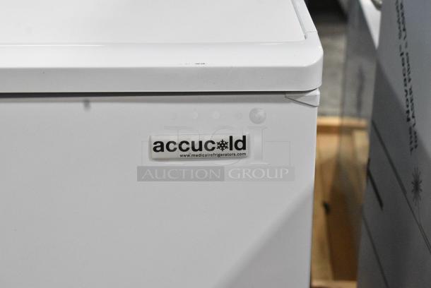 BRAND NEW SCRATCH AND DENT! Summit Accucold FF6LW Commercial Undercounter Single Door Cooler. 115 Volts, 1 Phase. Tested and Working! - Image 2 of 6