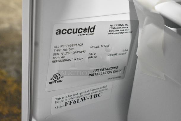 BRAND NEW SCRATCH AND DENT! Summit Accucold FF6LW Commercial Undercounter Single Door Cooler. 115 Volts, 1 Phase. Tested and Working! - Image 6 of 6
