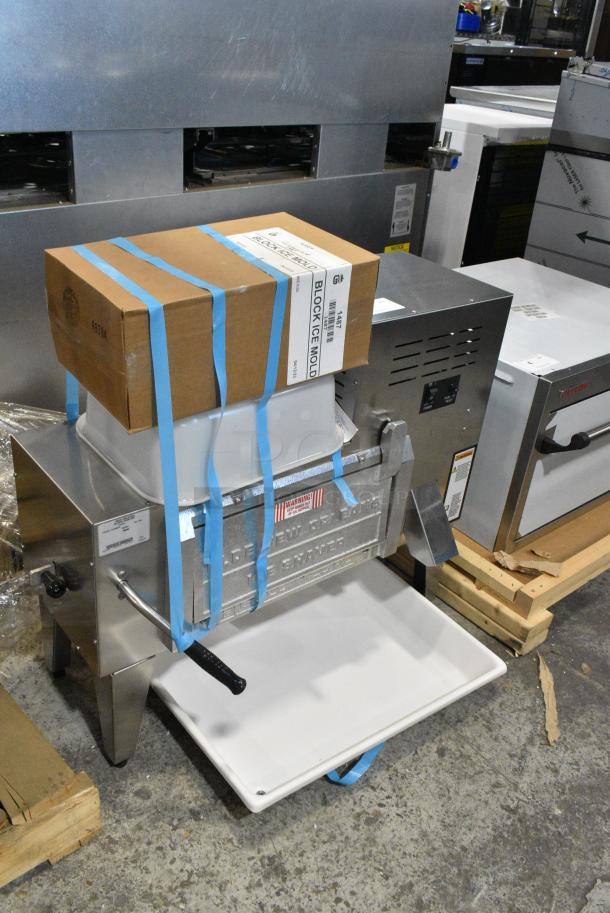 BRAND NEW SCRATCH AND DENT! Gold Medal 1087DC Battery Operated Block Ice Shaver w/ V-Belt Pulley & Safety Switch. Holds 6-12 lb Ice Blocks. Cannot Test Due To Plug Style - Image 3 of 7