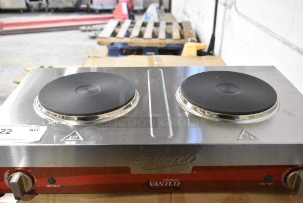BRAND NEW SCRATCH AND DENT! Avantco 177EB202SBSA Double Burner Solid Top Stainless Steel Portable Electric Side-by-Side Hot Plate. 120 Volts, 1 Phase. - Image 5 of 9