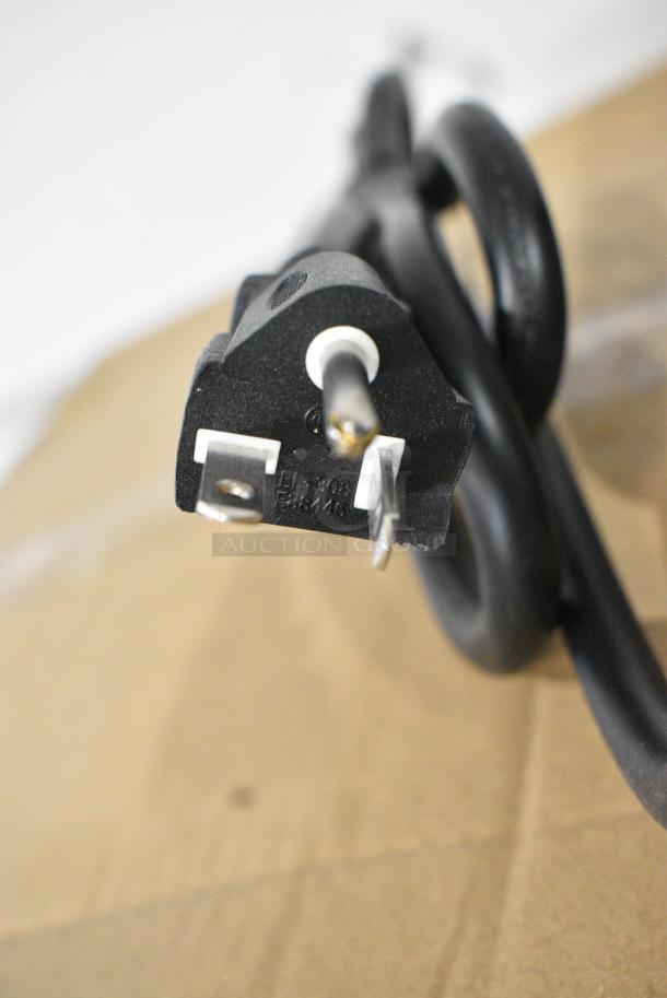 BRAND NEW SCRATCH AND DENT! Avantco 177EB202SBSA Double Burner Solid Top Stainless Steel Portable Electric Side-by-Side Hot Plate. 120 Volts, 1 Phase. - Image 6 of 7