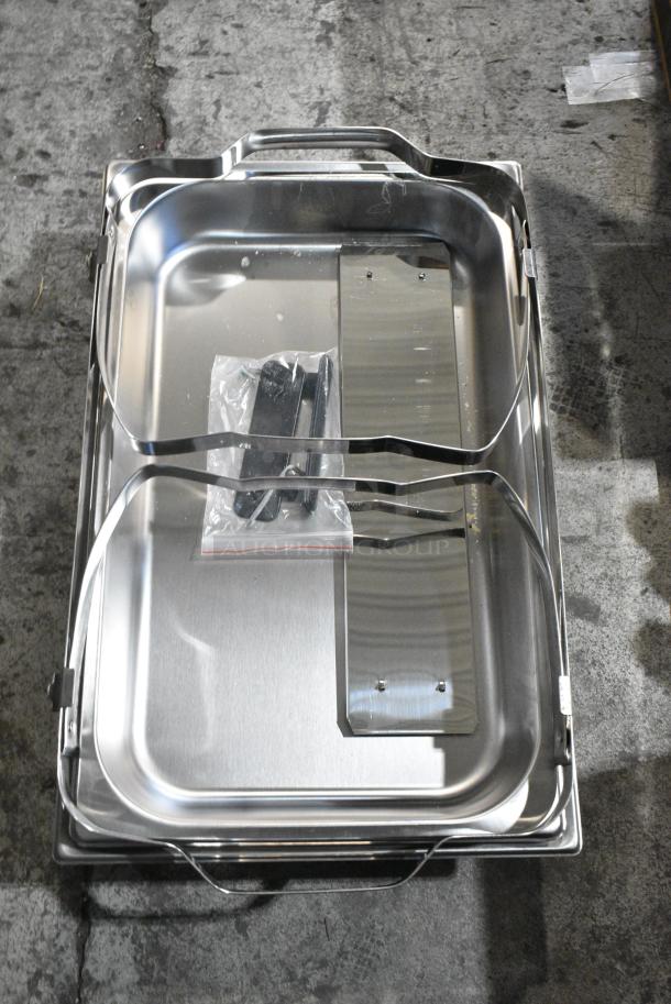 4 BRAND NEW SCRATCH AND DENT! Choice 100FOLDCHAFE Economy 8 Qt. Full Size Stainless Steel Chafer with Folding Frame. 4 Times Your Bid! - Image 4 of 6