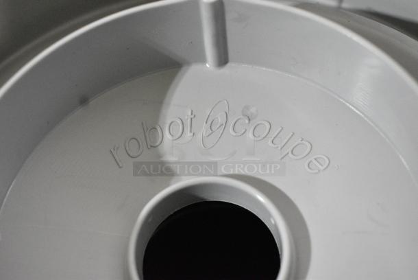 BRAND NEW SCRATCH AND DENT! Robot Coupe Food Processor Bowl - Image 5 of 5