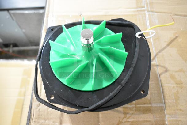 BRAND NEW SCRATCH AND DENT! 2024-5-21 Motor. - Image 3 of 5