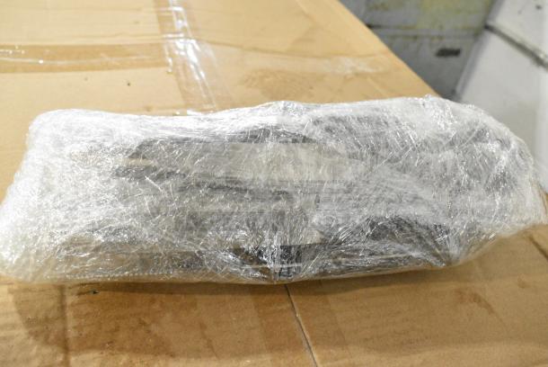 4 BRAND NEW SCRATCH AND DENT! Bundles of Acopa Stainless Steel Knives. 4 Times Your Bid! - Image 3 of 8