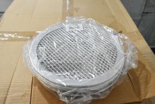 8 BRAND NEW SCRATCH AND DENT! Boxes of 12 Choice 407PZSCRN07 7" Aluminum Pizza Screen. 8 Times Your Bid!