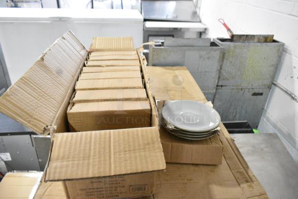 BRAND NEW SCRATCH AND DENT! Box of 36 Acopa 303COPS65GN Keystone 6 1/2" Granite Gray Stoneware Saucer - Image 3 of 8