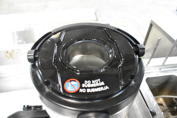 BRAND NEW SCRATCH AND DENT! 2024 Bunn 44000.0200 TF 1 Gallon Stainless Steel ThermoFresh Server with Mechanical Sight Gauge and Base - Image 6 of 7