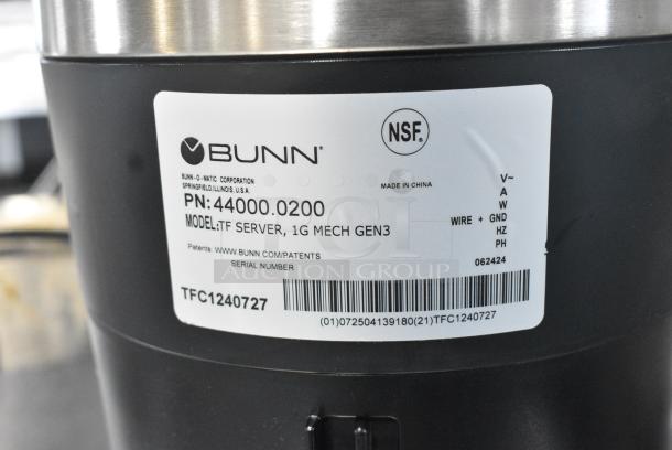 BRAND NEW SCRATCH AND DENT! 2024 Bunn 44000.0200 TF 1 Gallon Stainless Steel ThermoFresh Server with Mechanical Sight Gauge and Base - Image 7 of 7