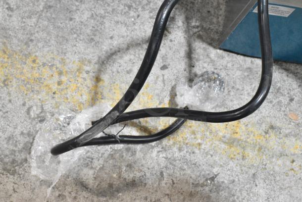 BRAND NEW SCRATCH AND DENT! 2024 Cooking Performance Group CPG 351EF302 Stainless Steel 30 lb. Dual Tank Heavy-Duty Electric Countertop Fryer w/ 2 Metal Fry Baskets. 208/240 Volts. - Image 5 of 7