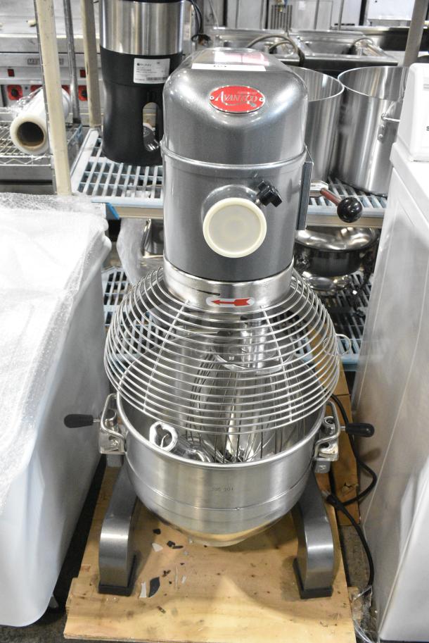 BRAND NEW SCRATCH AND DENT! Avantco MX30H Metal Commercial Floor Style 30 Quart Planetary Dough Mixer w/ Stainless Steel Mixing Bowl, Bowl Guard, Whisk, Paddle and Dough Hook Attachments. 120 Volts, 1 Phase. Tested and Does Not Power On - Image 2 of 9