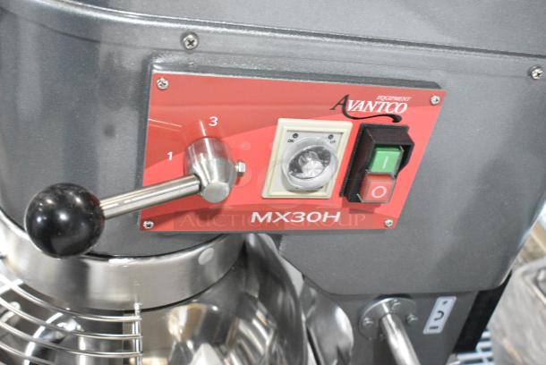 BRAND NEW SCRATCH AND DENT! Avantco MX30H Metal Commercial Floor Style 30 Quart Planetary Dough Mixer w/ Stainless Steel Mixing Bowl, Bowl Guard, Whisk, Paddle and Dough Hook Attachments. 120 Volts, 1 Phase. Tested and Does Not Power On - Image 6 of 9