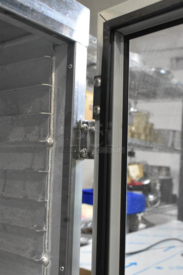 BRAND NEW SCRATCH AND DENT! 2024 Avantco 177HPI1836 Full Size Insulated Heated Holding / Proofing Cabinet with Clear Door. 120 Volts, 1 Phase. Tested and Working! - Image 6 of 8