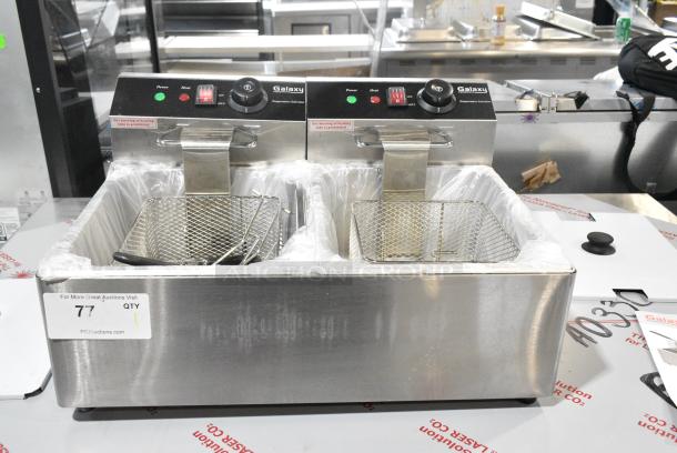 BRAND NEW SCRATCH AND DENT! Galaxy 177EF20E Stainless Steel 20 lb. Dual Tank Electric Countertop Fryer w/ 2 Metal Fry Baskets and 2 Lids. 110 Volts, 1 Phase. - Image 7 of 10