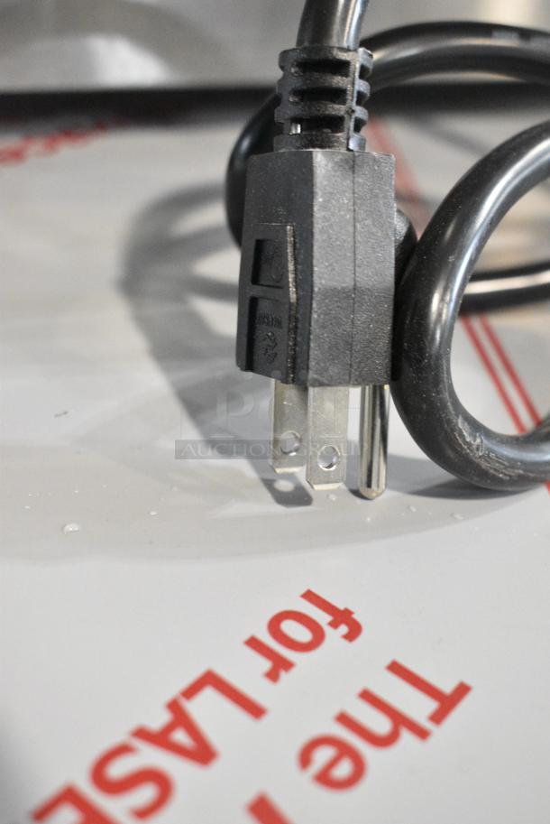 BRAND NEW SCRATCH AND DENT! Galaxy 177EF20E Stainless Steel 20 lb. Dual Tank Electric Countertop Fryer w/ 2 Metal Fry Baskets and 2 Lids. 110 Volts, 1 Phase. - Image 9 of 10