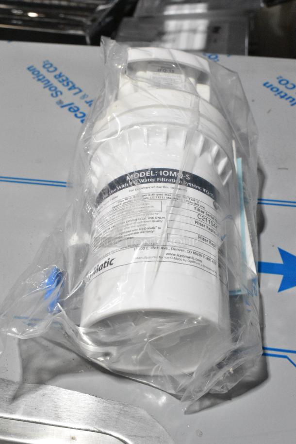 BRAND NEW SCRATCH AND DENT! Ice-O-Matic IFQ1-S 458IFQ1S  Single Ice Machine Water Filter - 0.5 Micron and 1.5 GPM - Image 1 of 6