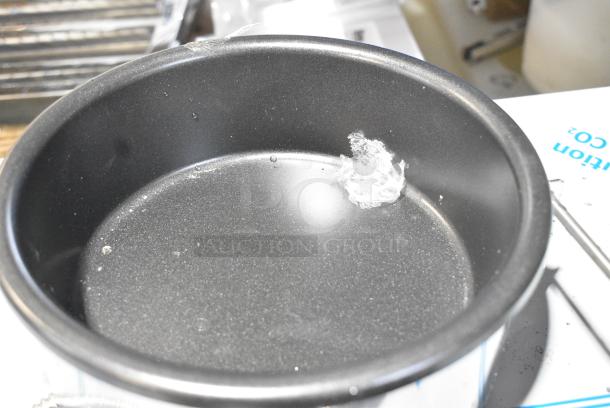 BRAND NEW SCRATCH AND DENT! Carnival King 382PM3KTLETL 8 oz. Popcorn Kettle for PMW17R (Without Digital Display) PM30R and (New-Style, ETL) - Image 3 of 6