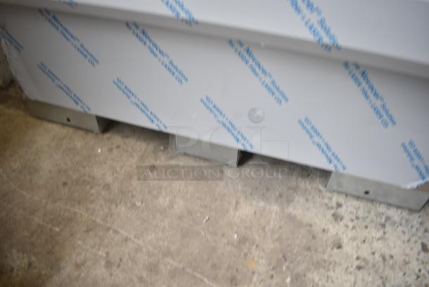 BRAND NEW SCRATCH AND DENT! 2016 BKI HSS4-2TSQ Stainless Steel Commercial Floor Style 2 Tier Warming Display Case Merchandiser. 230 Volts, 1 Phase. - Image 5 of 11