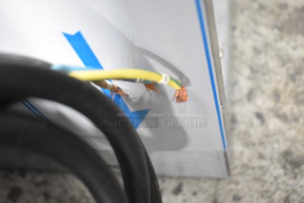 BRAND NEW SCRATCH AND DENT! 2016 BKI HSS4-2TSQ Stainless Steel Commercial Floor Style 2 Tier Warming Display Case Merchandiser. 230 Volts, 1 Phase. - Image 10 of 10