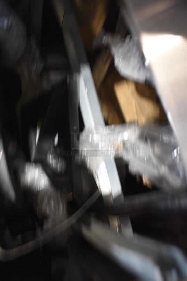 BRAND NEW SCRATCH AND DENT! Cooking Performance Group 351CPGSP18N  CPG-SP-18-N Stainless Steel Commercial Countertop Natural Gas Stock Pot Range. 80,000 BTU. - Image 3 of 6