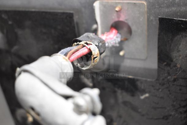 JP340B0C1BB Metal Electric Powered 4 Burner Drop In Range. 208/240 Volts. - Image 6 of 7