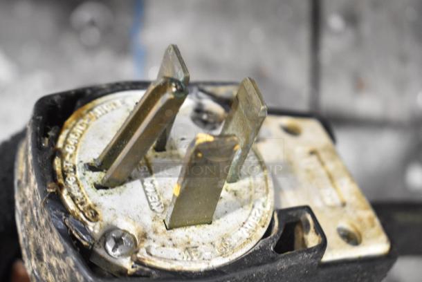 Alto Shaam 10.10 ESI Stainless Steel Commercial Electric Powered Combi Convection Oven. 208-240 Volts, 3 Phase. - Image 7 of 7