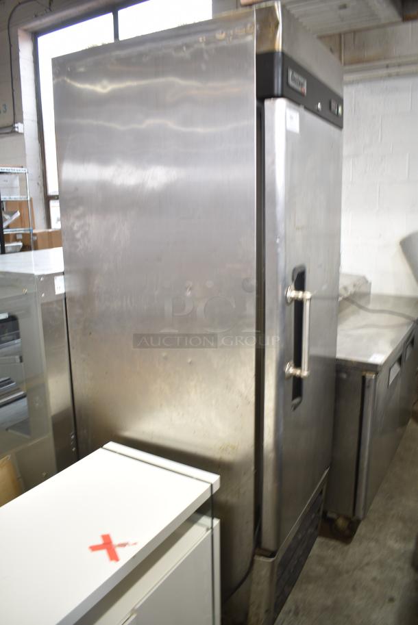 Centaur CSD-1DR-BAL Stainless Steel Commercial Single Door Reach In Cooler w/ Poly Coated Racks. 115 Volts, 1 Phase. Tested and Powers On But Does Not Get Cold - Image 2 of 7