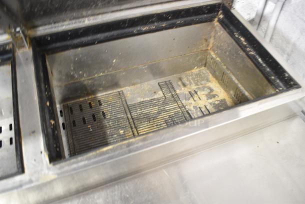 Atosa MPF8202 Stainless Steel Commercial Pizza Prep Table. 115 Volts, 1 Phase. Tested and Working! - Image 5 of 10