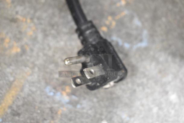 Atosa MPF8202 Stainless Steel Commercial Pizza Prep Table. 115 Volts, 1 Phase. Tested and Working! - Image 10 of 10