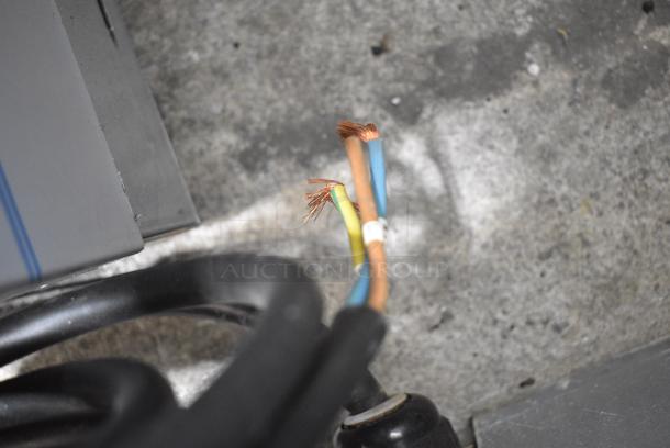 BRAND NEW SCRATCH AND DENT! 2016 BKI HSS4-2TSQ Stainless Steel Commercial Floor Style 2 Tier Warming Display Case Merchandiser. 230 Volts, 1 Phase. - Image 9 of 9