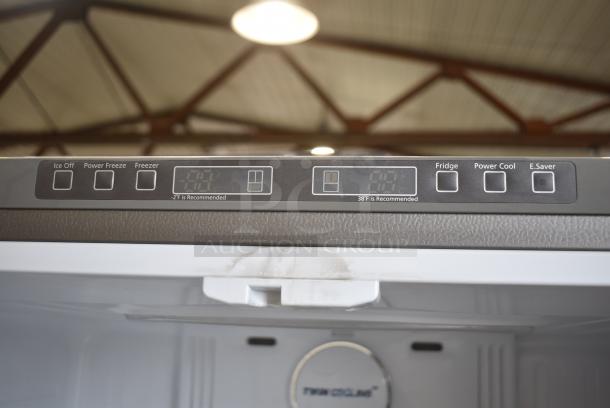 Samsung RF18HFENBSR Stainless Steel 17.5 cu. ft. Stainless Counter Depth French Door Refrigerator w/ Freezer Drawer. 115 Volts, 1 Phase. Tested and Working! - Image 3 of 10