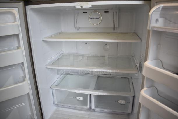 Samsung RF18HFENBSR Stainless Steel 17.5 cu. ft. Stainless Counter Depth French Door Refrigerator w/ Freezer Drawer. 115 Volts, 1 Phase. Tested and Working! - Image 4 of 10