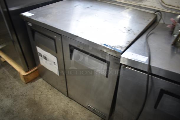 True TUC-36-LP Stainless Steel Commercial Undercounter 2 Door Cooler. 115 Volts, 1 Phase. Tested and Working! - Image 3 of 8