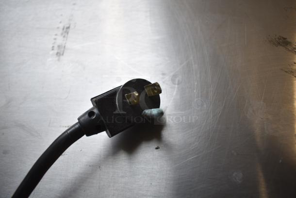 True TUC-36-LP Stainless Steel Commercial Undercounter 2 Door Cooler. 115 Volts, 1 Phase. Tested and Working! - Image 8 of 8