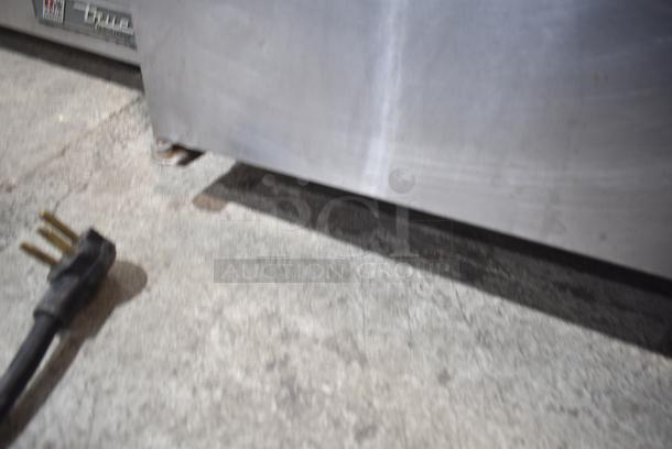 2018 True TWT-44-HC Stainless Steel Commercial Work Top Single Door Cooler on Commercial Casters.  115 Volts, 1 Phase. Tested and Working! - Image 5 of 8