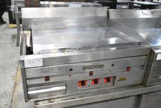 MagiKitch'n Stainless Steel Commercial Countertop Natural Gas Powered Chrome Top Flat Top Griddle w/ Thermostatic Controls.