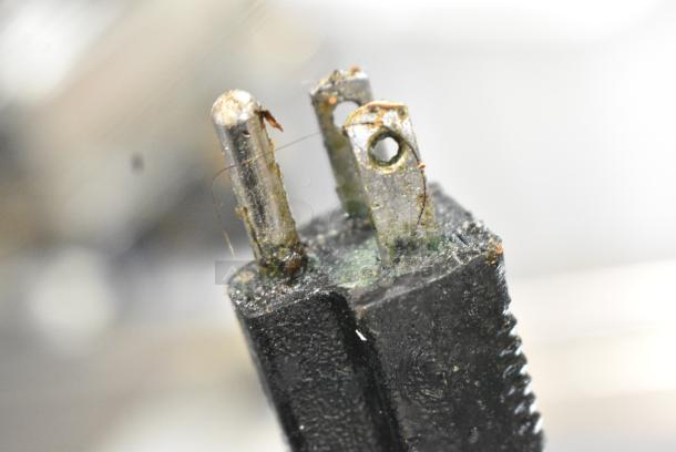 MagiKitch'n Stainless Steel Commercial Countertop Natural Gas Powered Chrome Top Flat Top Griddle w/ Thermostatic Controls. - Image 5 of 6