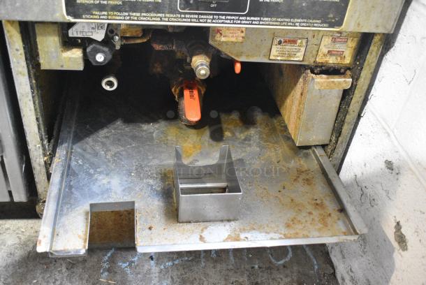 2019 Henny Penny PFG-691 Stainless Steel Commercial Floor Style Propane Gas Powered Pressure Fryer. 100,000 BTU. - Image 4 of 7