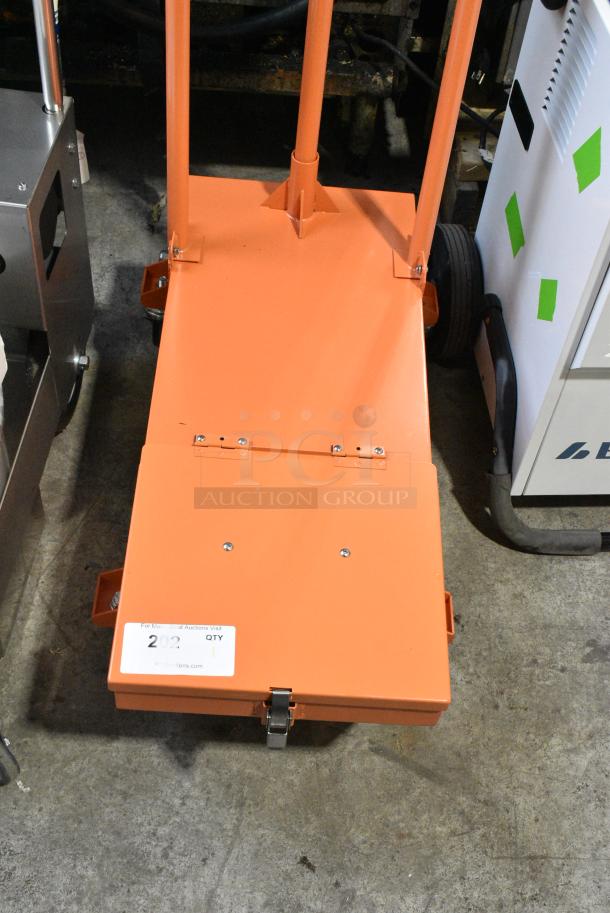 BRAND NEW SCRATCH AND DENT! Fryclone 259DISP50 50 lb. Fryer Oil Disposal Unit - Image 2 of 8