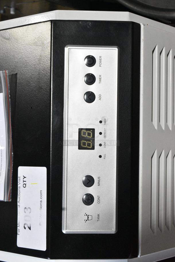 BRAND NEW SCRATCH AND DENT! Boltic 22BMCD70P 110 Pint Steel Commercial Dehumidifier with Drain Hose and Wheels. 115 Volts, 1 Phase. - Image 3 of 7