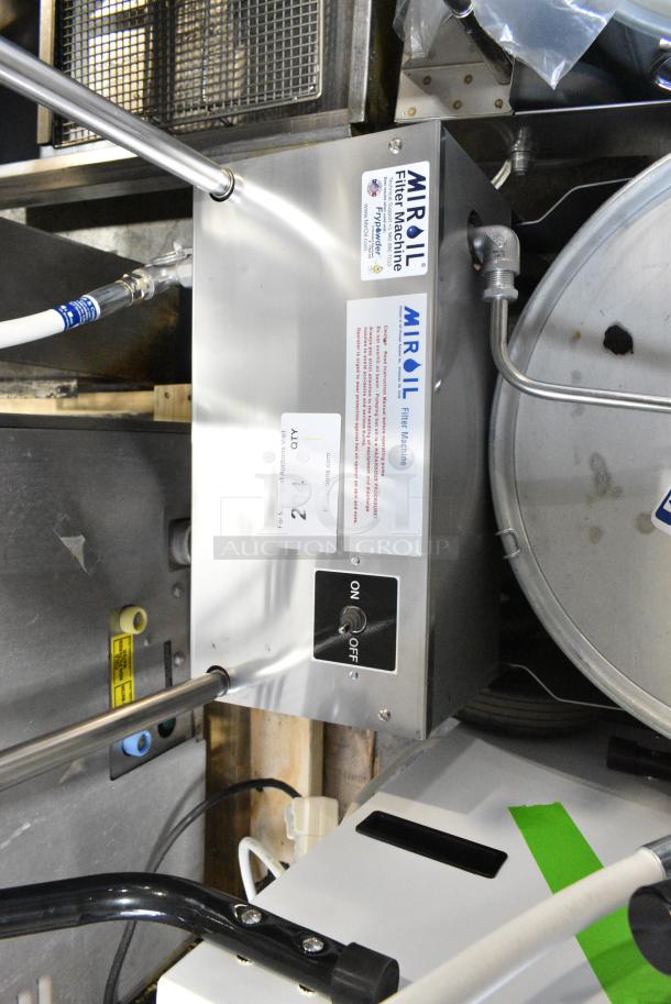 MirOil BD707 75 lb. Electric Portable Fryer Oil Filter Machine with 1-Way Pump. 120 Volts, 1 Phase. - Image 5 of 6